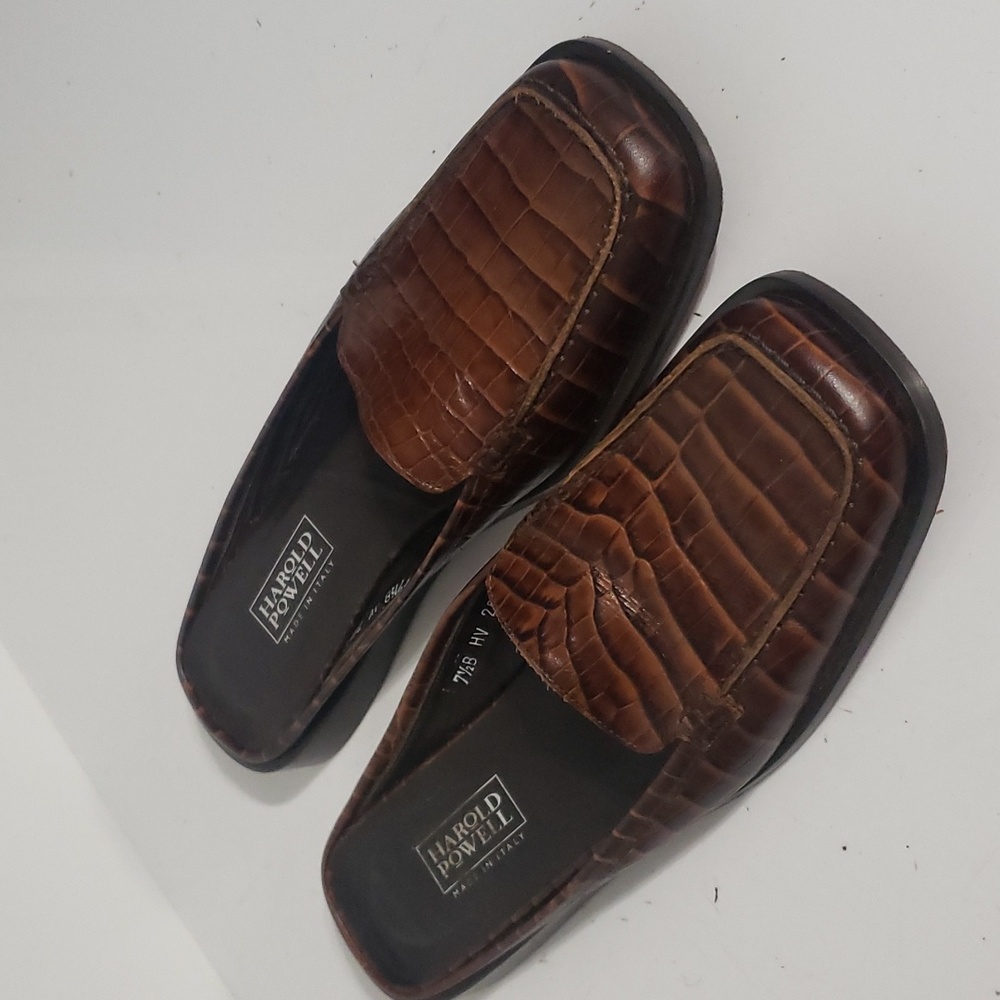 Harold's Tan Croc-Pattern Mules
